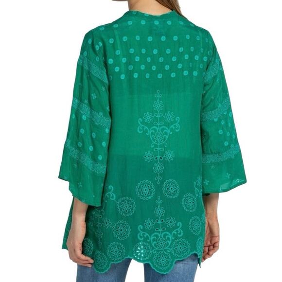 JOHNNY WAS Embroidered Evy Flower Blouse Green Size Small Flare Sleeve Boho Chic - Picture 3 of 7